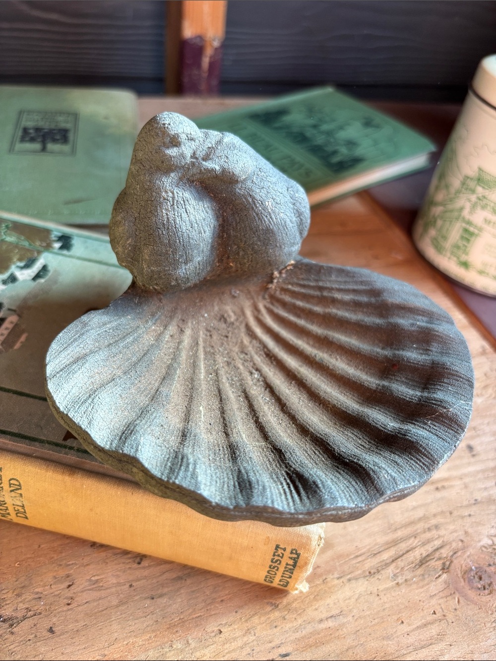 Decorative Bird Soap Dish with Aged Finish